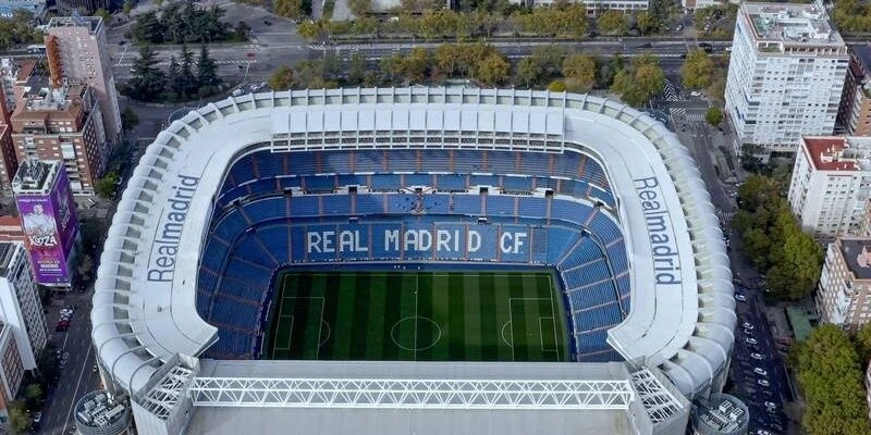 Sân nhà của Real Madrid là gì