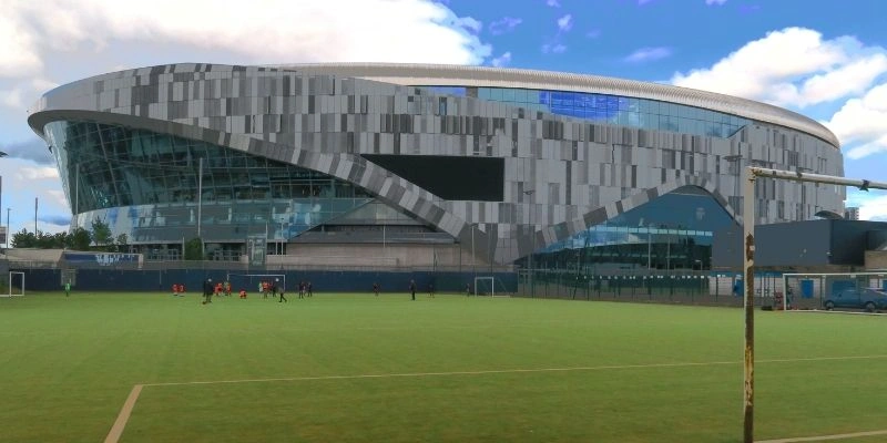 Thiết kế kiến trúc độc đáo của sân Tottenham Hotspur
