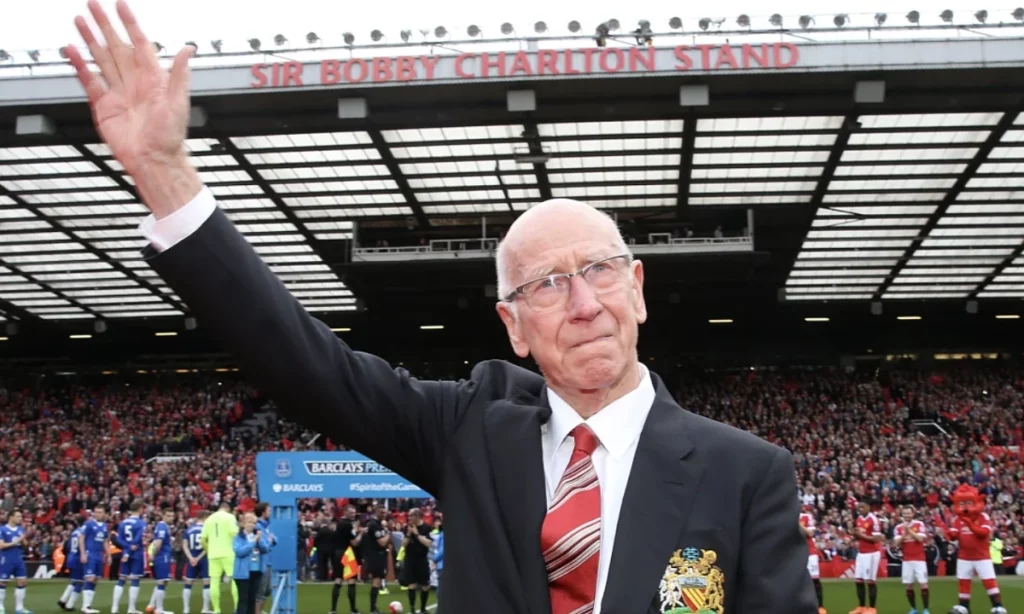 Khán Đài Sir Bobby Charlton Stand Là Gì? Lịch Sử Và Ý Nghĩa Biểu Tượng